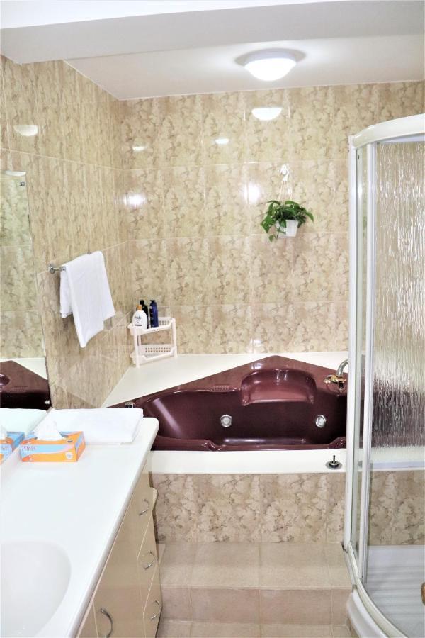 Mtr Tung Chung Near Airport Apartment, City Getaway, Pa Mei Village Tung Chung Hong Kong Exterior foto